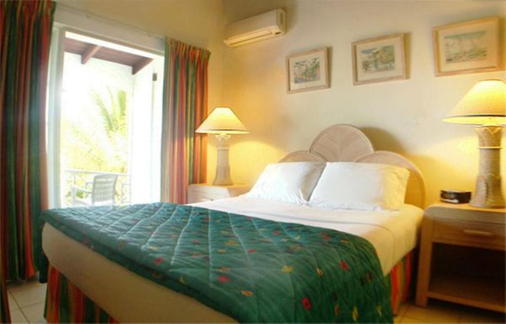 Dickenson Bay Cottages Cedar Grove ห้อง รูปภาพ
